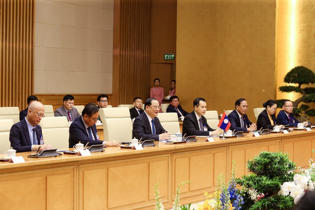 Thủ tướng Phạm Minh Chính gặp làm việc với Thủ tướng Lào- Ảnh 11.