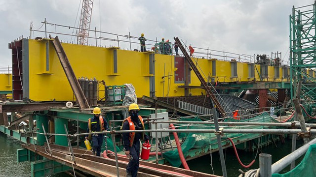 Hạng mục cầu vượt sông Hương dự kiến cuối năm nay cơ bản hoàn thành