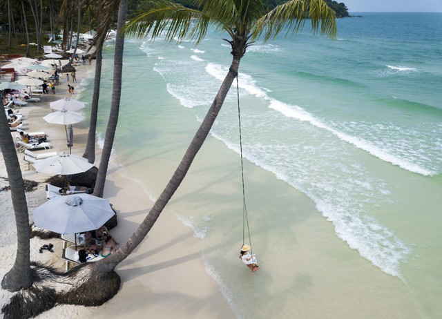 Những bãi biển của TP Phú Quốc được kỳ vọng sẽ thu hút du khách trong dịp nghỉ lễ 30-4 và 1-5 Ảnh: DUY NHÂN