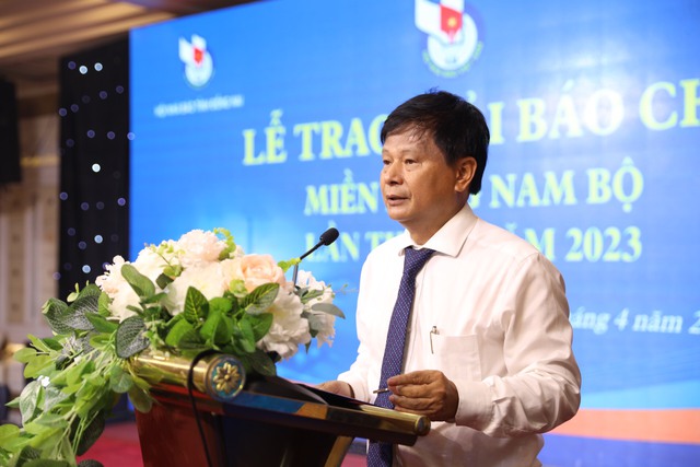 Báo Người Lao Động đoạt giải 3 báo chí miền Đông Nam Bộ lần thứ II- Ảnh 4.