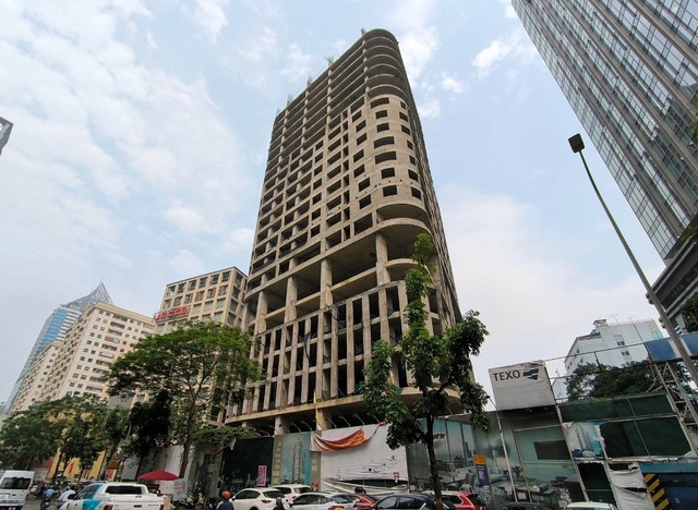 Tòa nhà trên “đất vàng” xây mãi không xong, Cơ quan điều tra Bộ Quốc phòng khởi tố vụ án- Ảnh 1.