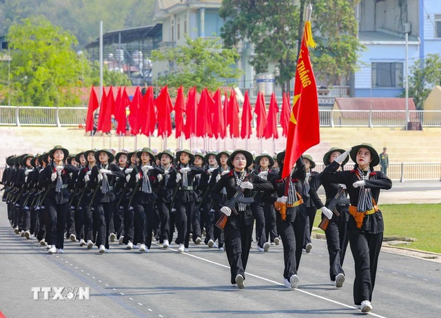 Bộ Quốc phòng hợp luyện lực lượng diễu binh, diễu hành tại Điện Biên Phủ- Ảnh 2.