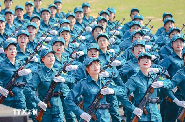 Bộ Quốc phòng hợp luyện lực lượng diễu binh, diễu hành tại Điện Biên Phủ- Ảnh 6.