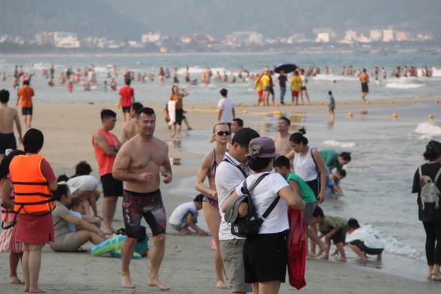 Tưng bừng mùa du lịch biển Đà Nẵng 2024- Ảnh 13.