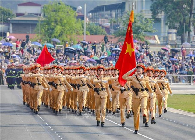 Hơn 12.000 người hợp luyện diễu binh, diễu hành trên đường phố Điện Biên Phủ- Ảnh 6.
