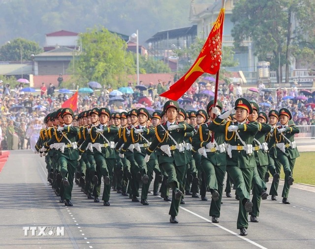 Hơn 12.000 người hợp luyện diễu binh, diễu hành trên đường phố Điện Biên Phủ- Ảnh 3.