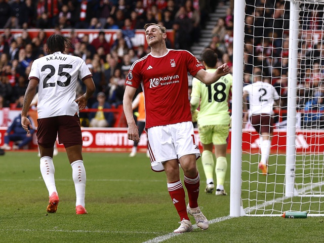 Thắng nhàn nhã Nottingham Forest, Man City tăng tốc đua vô địch với Arsenal- Ảnh 3.