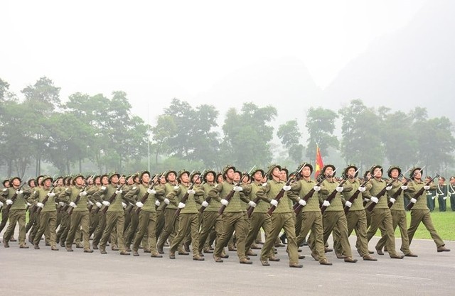 Hai Đại tướng Phan Văn Giang, Tô Lâm kiểm tra hợp luyện diễu binh kỷ niệm Chiến thắng Điện Biên Phủ- Ảnh 8.