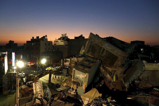 Hình ảnh đổ nát sau trận động đất mạnh 7,4 độ ở Đài Loan hôm 3-4. Ảnh: New York Times