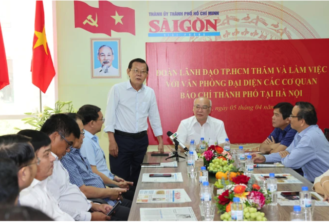 Lãnh đạo TP HCM thăm, làm việc với văn phòng đại diện các cơ quan báo chí TP HCM tại Hà Nội- Ảnh 2.