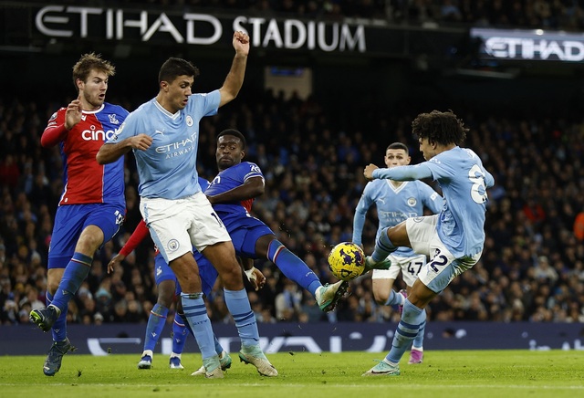 Vòng 32 Ngoại hạng Anh: Man City và Arsenal đua ngôi đầu bảng- Ảnh 3.