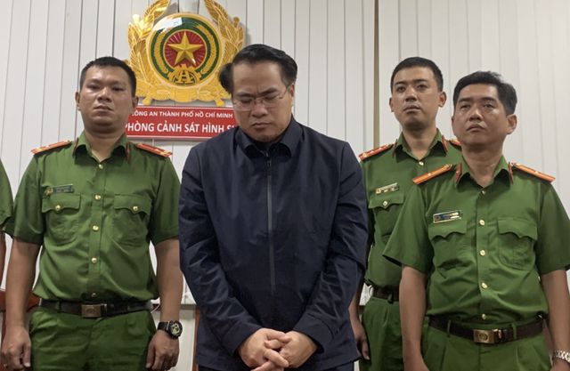 Cựu Cục trưởng Cục Đăng kiểm Việt Nam bị lừa đảo 100.000 USD- Ảnh 1.