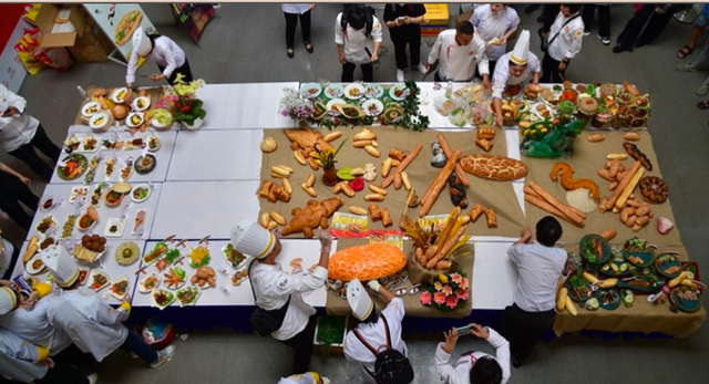 Lễ hội bánh mì ở TP HCM có gì đặc biệt để đón 100.000 lượt khách?- Ảnh 1.