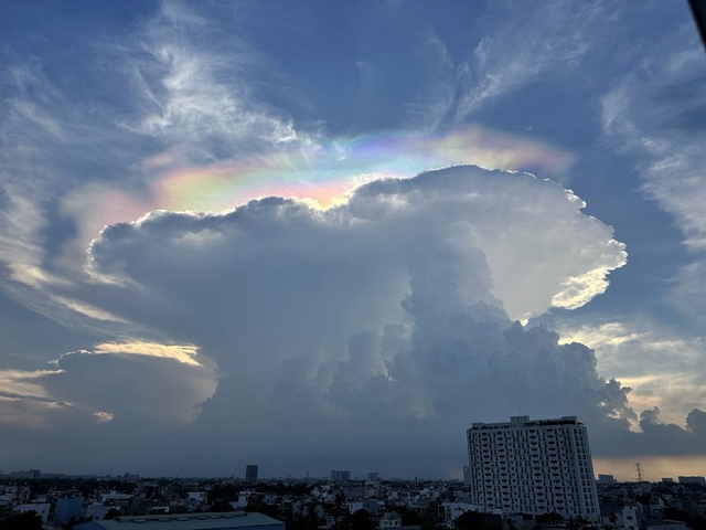 Giải mã đám mây ngũ sắc trên bầu trời TP HCM- Ảnh 6.