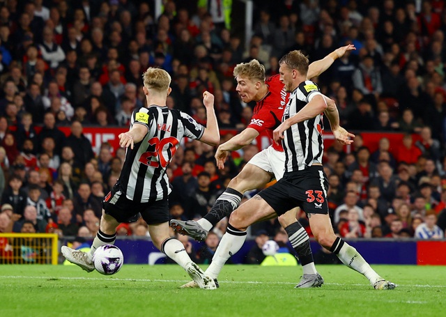 Thắng chật vật Newcastle, Man United sắp mất vé dự cúp châu Âu- Ảnh 6.