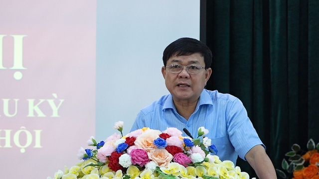 Quảng Bình: Chủ tịch thị xã Ba Đồn bất ngờ xin nghỉ hưu trước tuổi- Ảnh 1.