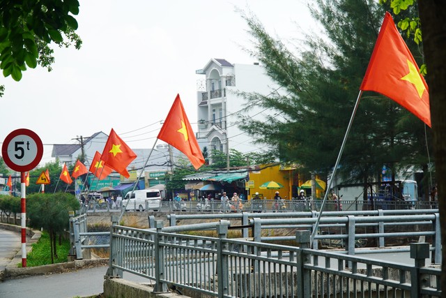 "Đường cờ Tổ quốc" đến với phường Thạnh Xuân, quận 12, TP HCM- Ảnh 4.