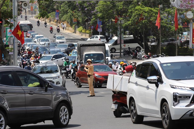 Dù thông tin sai, bất lợi, du khách đến Đà Lạt vẫn vượt dự kiến- Ảnh 5.