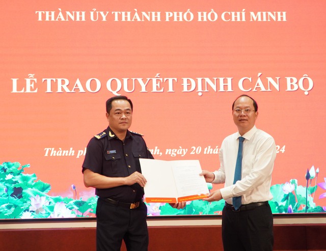 Ông Nguyễn Hoàng Tuấn làm Bí thư Đảng ủy Cục Hải quan TP HCM- Ảnh 1.