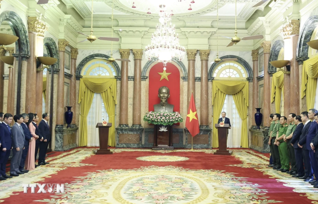 Chủ tịch nước Tô Lâm gặp gỡ cán bộ Văn phòng Chủ tịch nước- Ảnh 1.