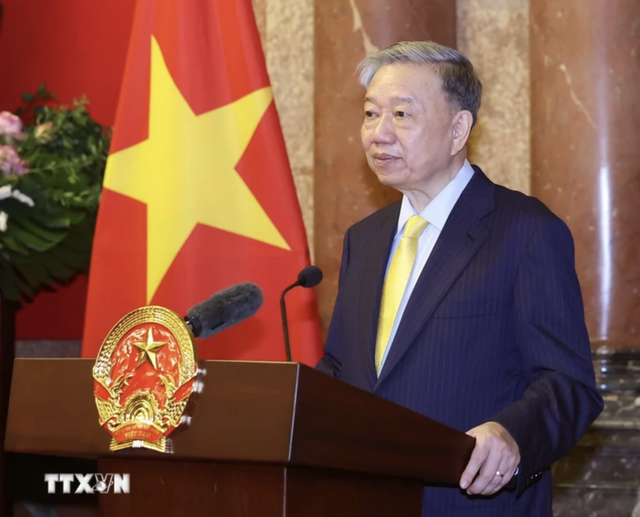 Chủ tịch nước Tô Lâm gặp gỡ cán bộ Văn phòng Chủ tịch nước- Ảnh 3.