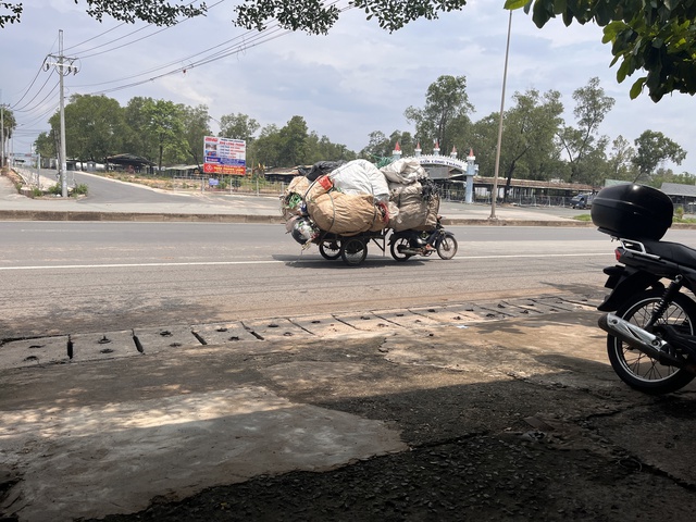 CLIP: "Máy chém di động" vẫn tung hoành trên đường phố Đồng Nai- Ảnh 4.