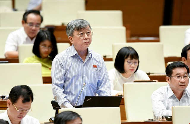 Đại biểu Phạm Văn Hòa đề nghị khoan hồng cán bộ lỡ "nhúng chàm" tự giác khai báo- Ảnh 2.