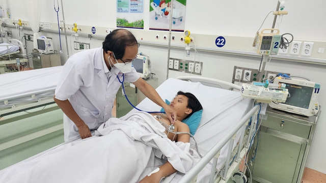 Bé trai nghi ngộ độc thực phẩm đang điều trị tại Bệnh viện Nhi Đồng 1 (TP HCM) hiện đã ổn định và đang được theo dõi thêm