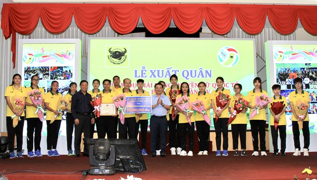 VTV Bình Điền Long An xuất quân dự Giải bóng chuyền  VTV9 - Bình Điền- Ảnh 1.