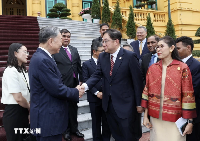 Đại sứ các nước tới chúc mừng Chủ tịch nước Tô Lâm- Ảnh 5.