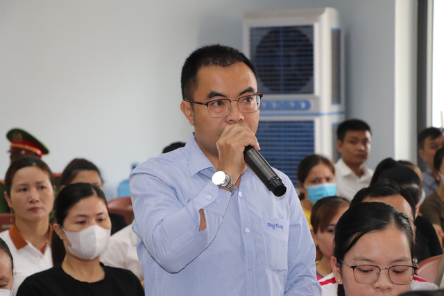 Đại biểu Quốc hội tiếp xúc cử tri công nhân Quảng Nam- Ảnh 4.