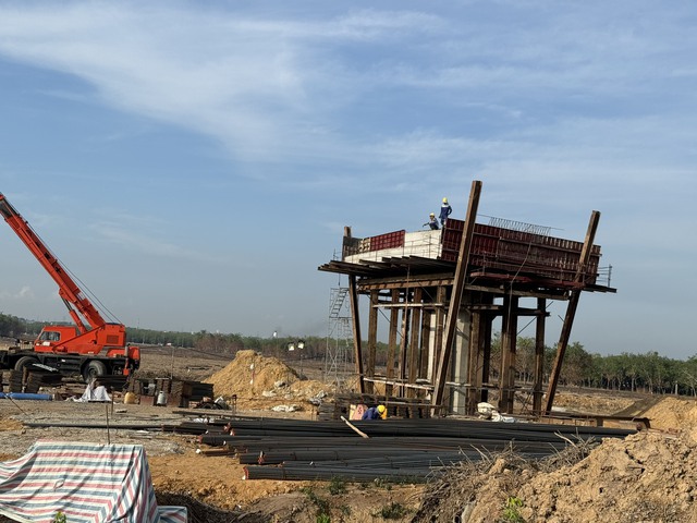 Đồng Nai cam kết “chạy đua” với dự án đường cao tốc Biên Hòa-Vũng Tàu- Ảnh 3.