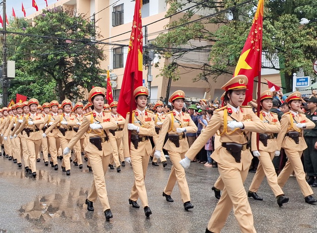 Những "bóng hồng" trong Lễ diễu binh, diễu hành kỷ niệm 70 năm Chiến thắng Điện Biên Phủ- Ảnh 11.