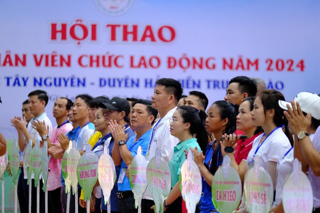Tập đoàn Công nghiệp Cao su Việt Nam khai mạc Hội thao công nhân viên chức lao động- Ảnh 1.