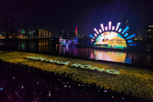 Lễ hội Sông nước TP HCM có bắn pháo hoa nghệ thuật- Ảnh 3.