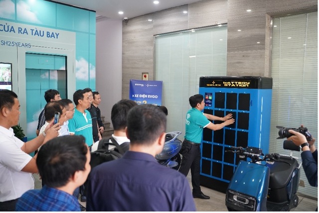 Doanh nghiệp Việt làm ứng dụng pin hoán đổi cho xe điện 2 bánh- Ảnh 2.