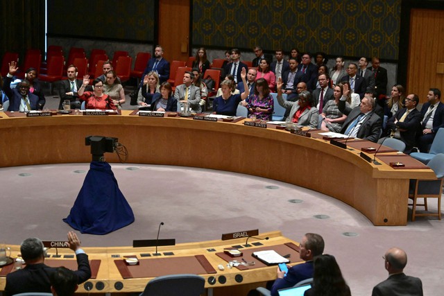 Hội đồng Bảo an Liên Hiệp Quốc hôm 10-6 thông qua nghị quyết ủng hộ đề xuất của Tổng thống Mỹ Joe Biden về chấm dứt xung đột ở Dải Gaza Ảnh: REUTERS
