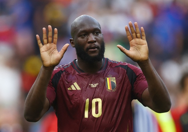 EURO 2024: Lukaku hai lần bị VAR từ chối, Bỉ thất bại ngày ra quân- Ảnh 2.