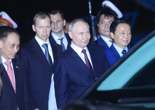 Tổng thống Nga Vladimir Putin đến Hà Nội- Ảnh 14.