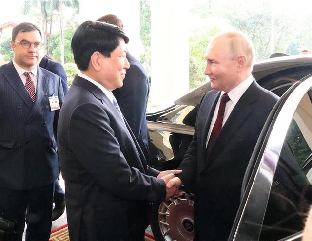 Tổng Bí thư Nguyễn Phú Trọng hội đàm với Tổng thống Vladimir Putin- Ảnh 1.