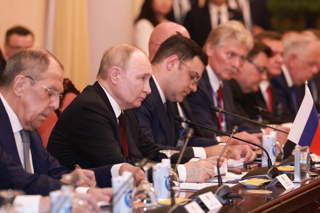Chủ tịch nước Tô Lâm hội đàm với Tổng thống Vladimir Putin- Ảnh 9.