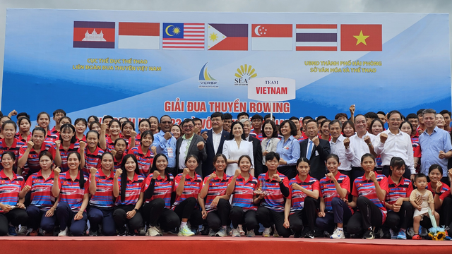 260 VĐV tham gia giải đua thuyền Rowing Vô địch Đông Nam Á 2024- Ảnh 2.