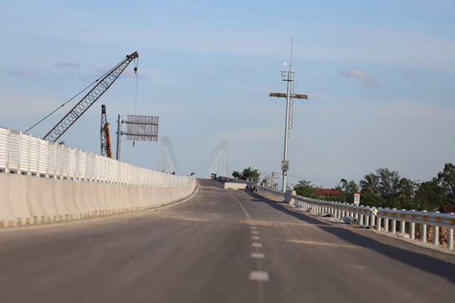 Thông xe toàn tuyến cao tốc Diễn Châu - Bãi Vọt- Ảnh 2.