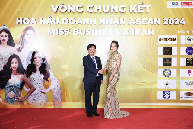 CEO Lê Thị Kim Oanh và hành trình tôn vinh vẻ đẹp doanh nhân Việt- Ảnh 3.
