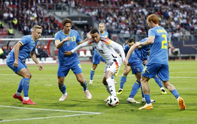 Tuyển Anh thắng "3 sao" Bosnia, chủ nhà Đức khiến khán giả thót tim- Ảnh 5.