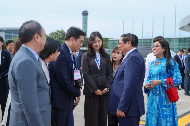 Thủ tướng Phạm Minh Chính và Phu nhân lên đường thăm Hàn Quốc- Ảnh 3.