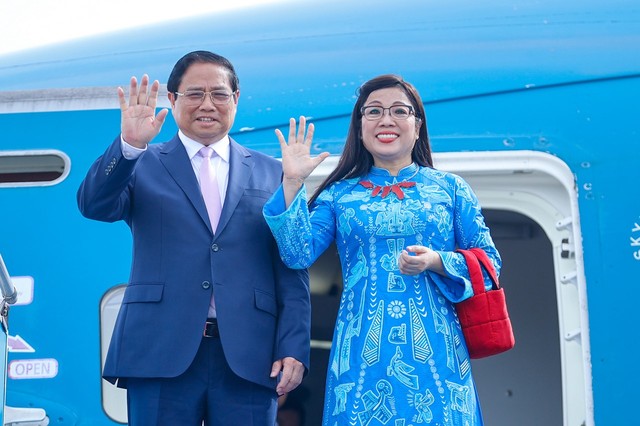 Thủ tướng Phạm Minh Chính và Phu nhân lên đường thăm Hàn Quốc- Ảnh 1.