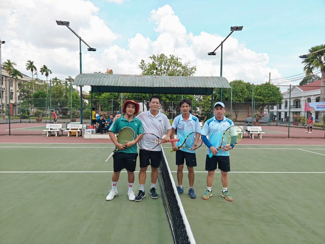Báo Người Lao Động và VOV vô địch môn quần vợt giải thể thao báo chí ĐBSCL- Ảnh 2.