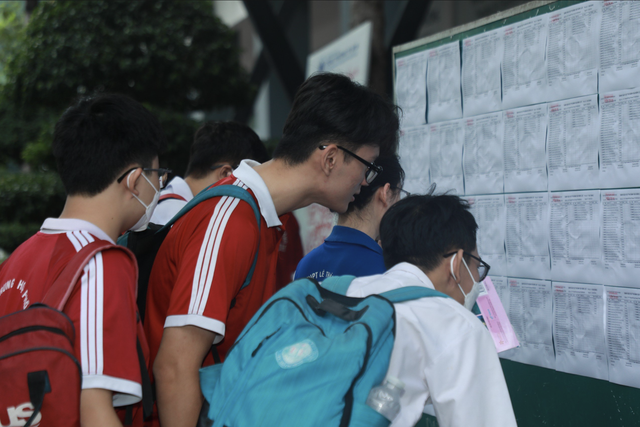 Morgen, am 10. Juni, wird die Ho-Chi-Minh-Stadt-Nationaluniversität die Ergebnisse des Kompetenzbewertungstests bekannt geben – Foto 1.