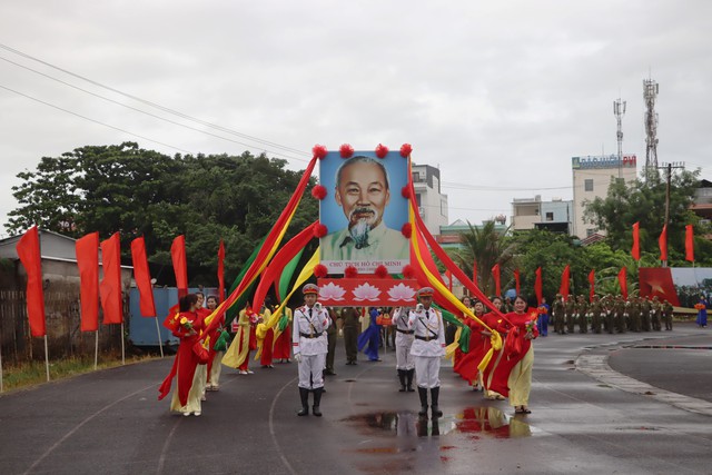 CLIP: Nhiều địa phương ở miền Tây ra mắt lực lượng bảo vệ an ninh trật tự cơ sở- Ảnh 8.